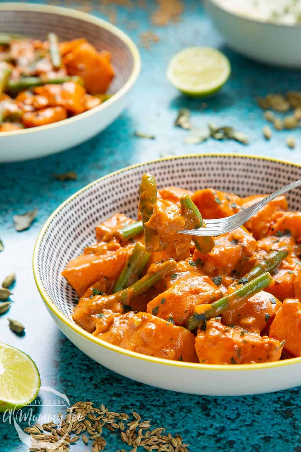 Vegan Sri Lankan curry using curry leaves.