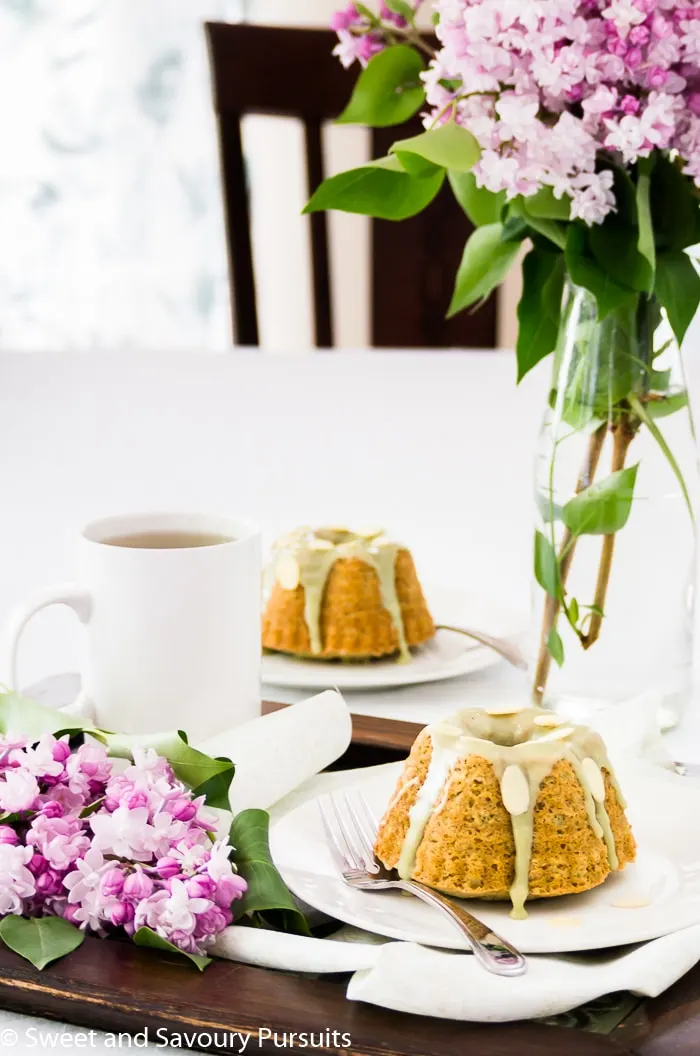 Mini matcha & almond bundt cakes