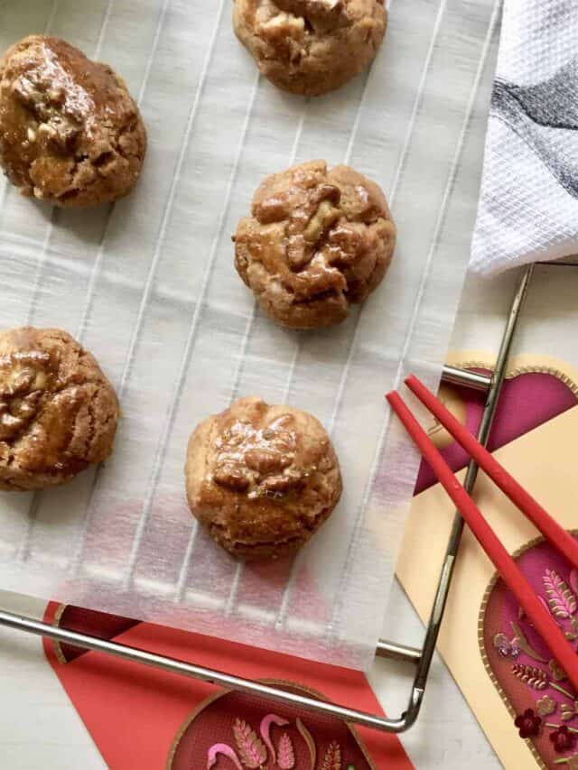 Chinese Walnut Cookies with Chinese New Year red packets