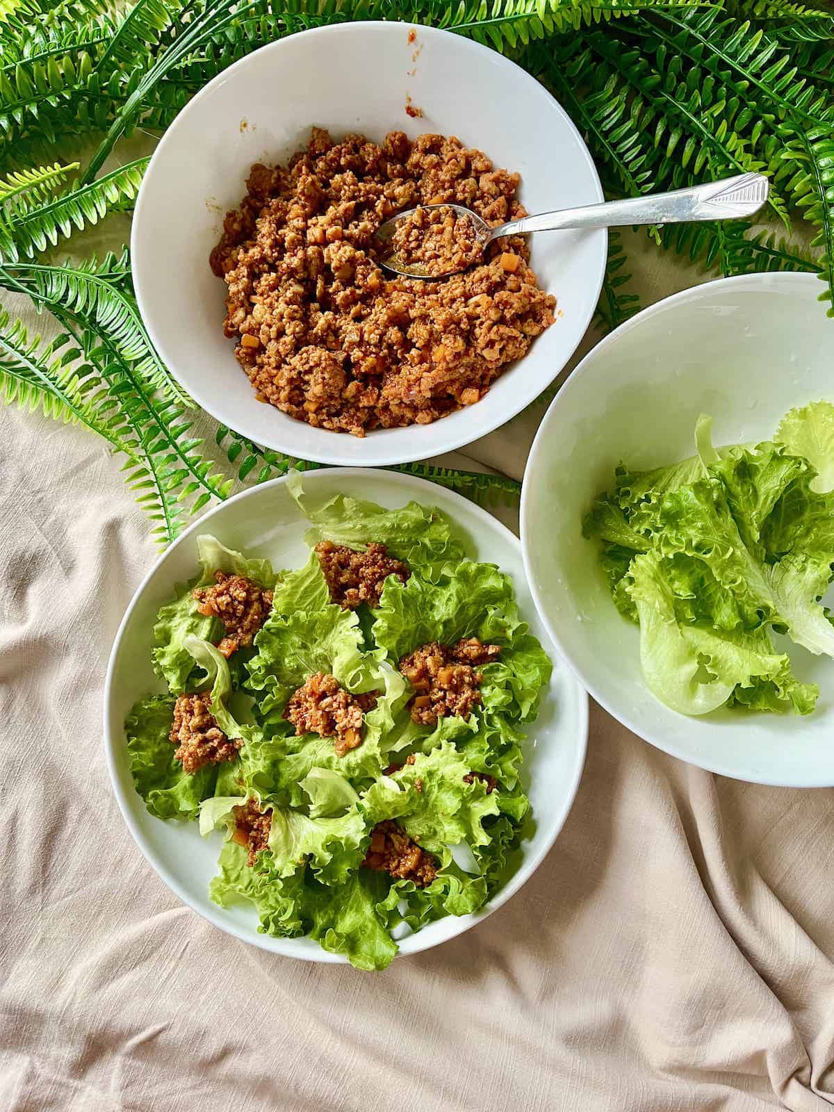 Korean Lettuce Wrap with ground chicken filling.
